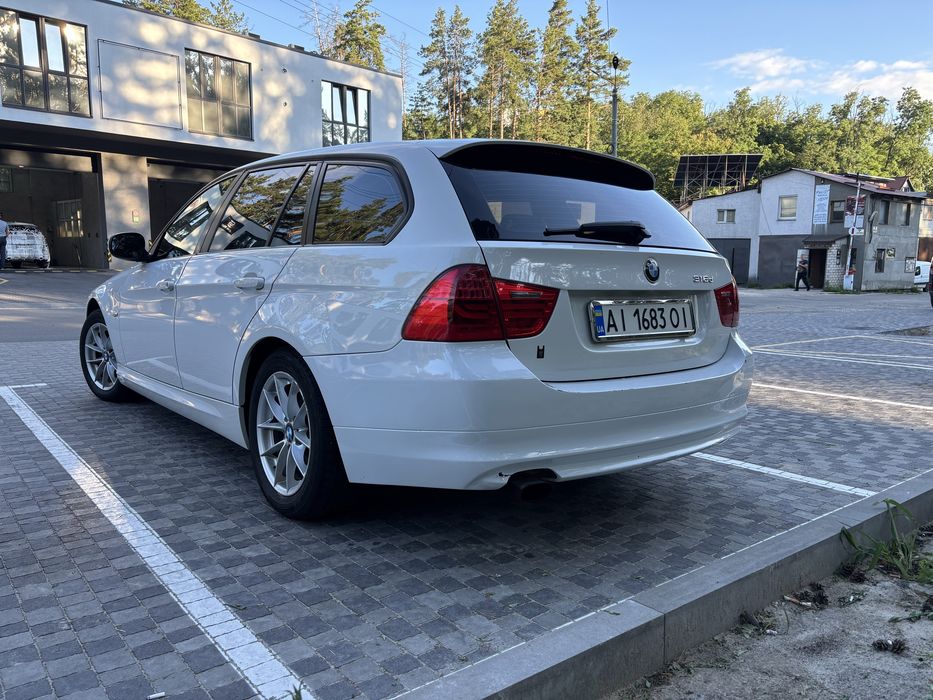 BMW e91  2011 дизель 2.0