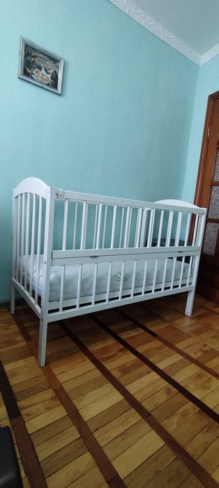 Продаю дитяче ліжечко