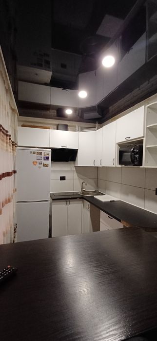 Срочная  продажа  2-х з меблями сертифікат