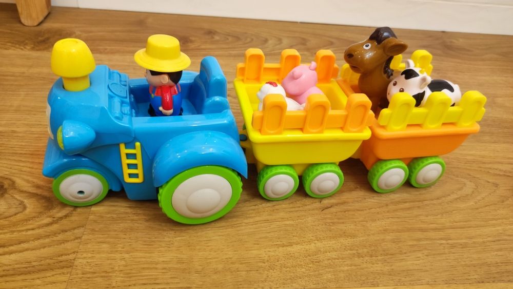 Traktor ze zwierzętami