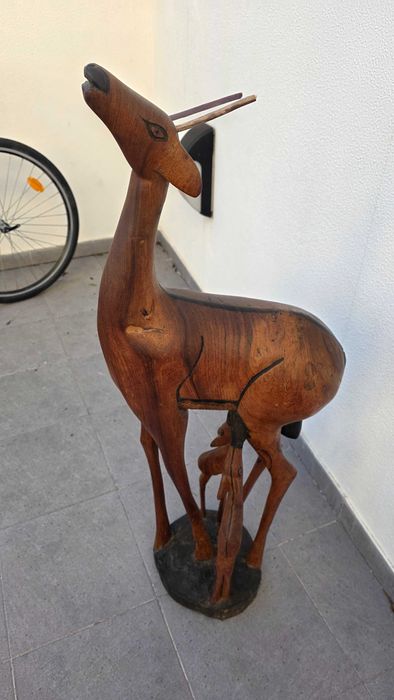Decoração Madeira - Gazela a Amamentar