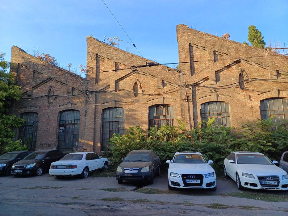 Сдам ангар,1500м2., без комисии! цена от 70 грн в центре!