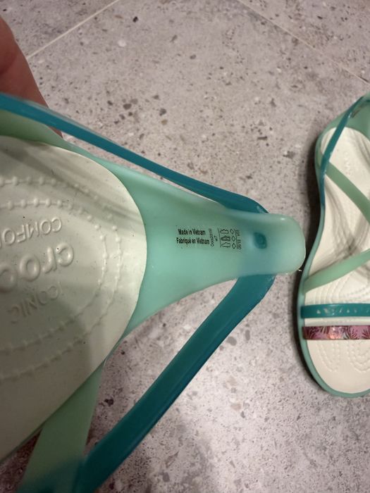 Нові! Оригінал! Crocs W7. 36-37 23.5-24 см босоніжки
