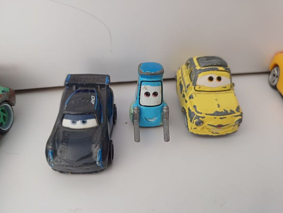 Cars mattel disney pixar Тачки оригінал