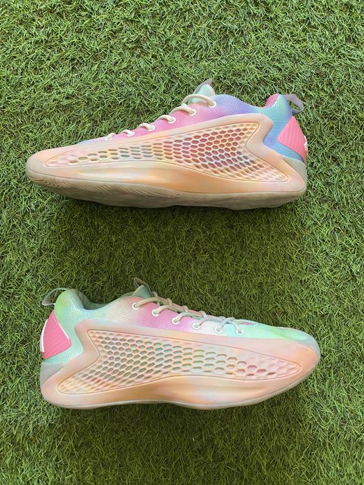 Баскетбольні кросівки adidas