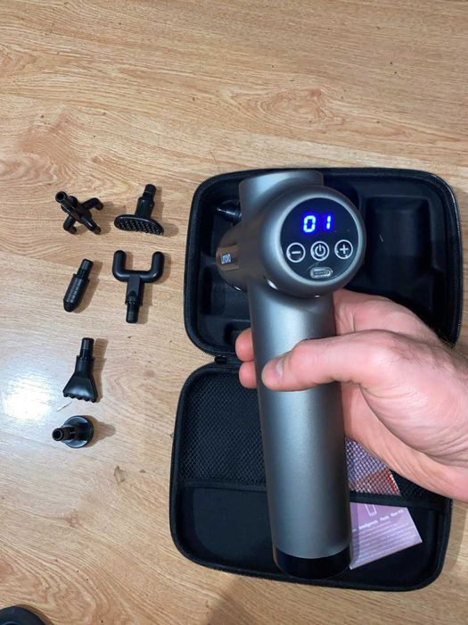 Масажор Ударний с кейсом та насадкати Lenovo