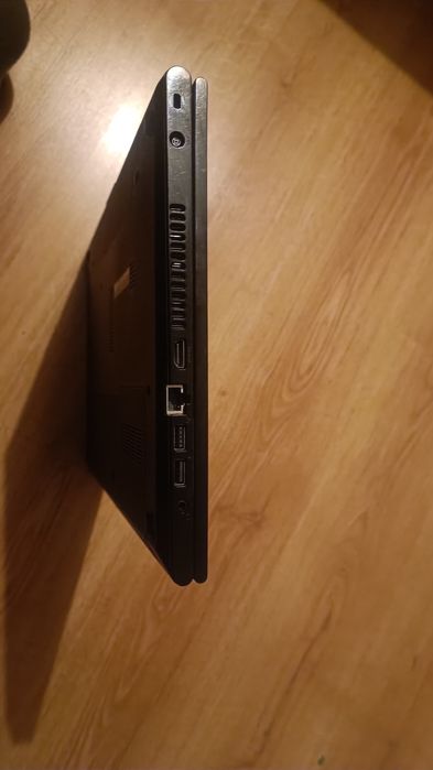 Laptop Dell Inspirion 3542 i3 1,7 8RAM DDR3
