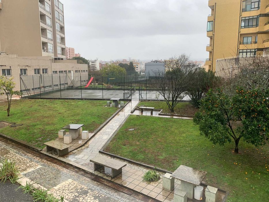 Alugo t1+1 em sao joão da madeira, av. do brasil, mobilado