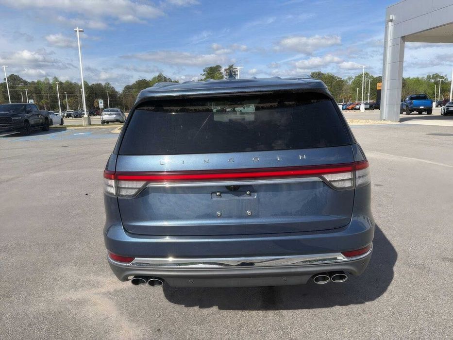 Lincoln Aviator      2020