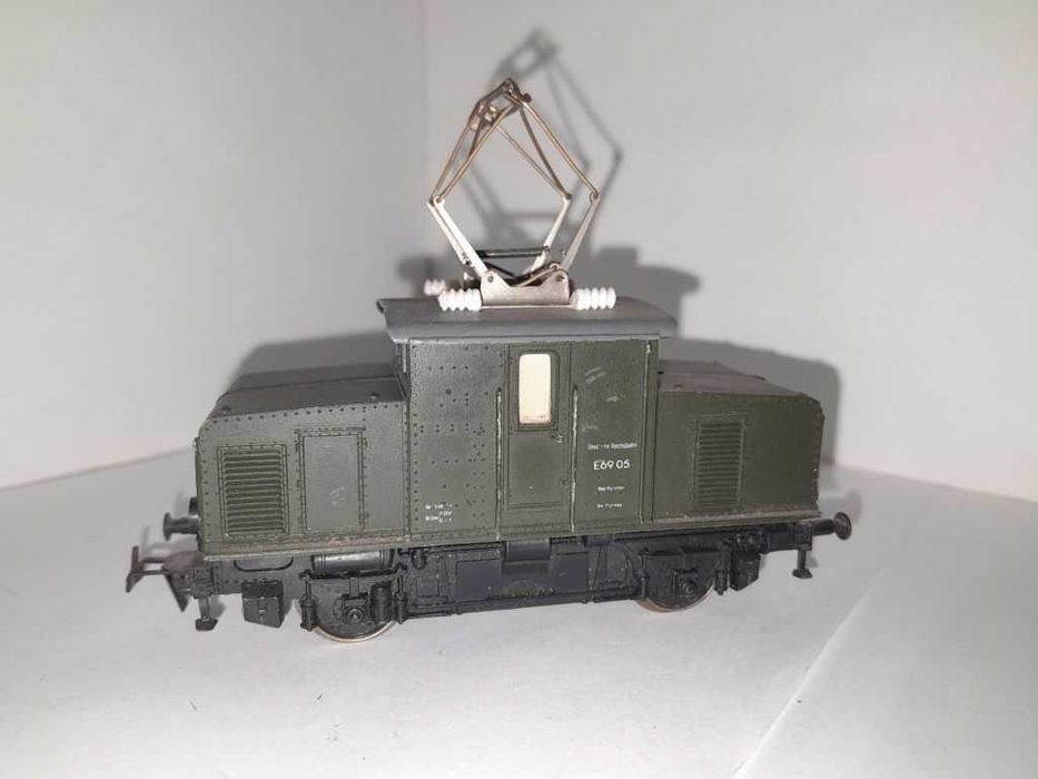 Локомотив електровоз е69 Піко. Залізниця Piko. Пико НО 1/87