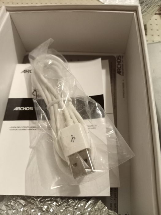 продам новий телефон.