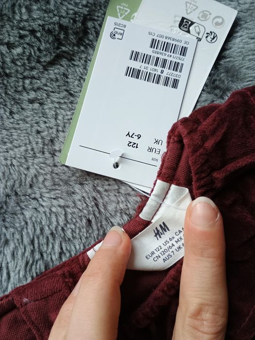 Sukienka welurowa świąteczna H&M