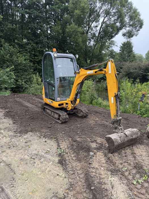 Minikoparka JCB CTS 8018