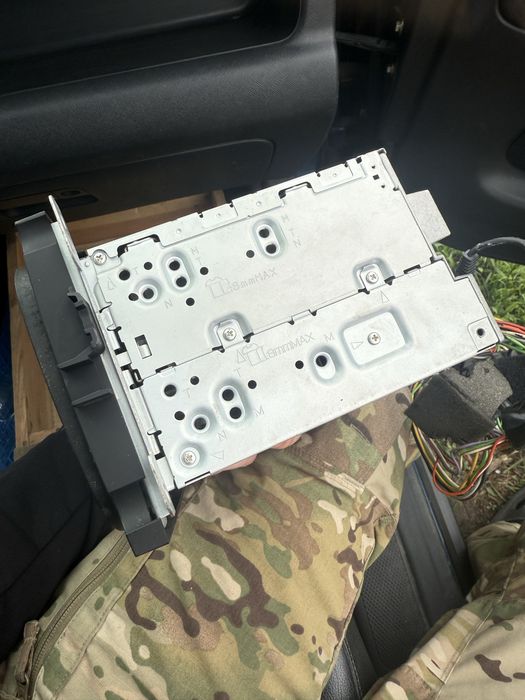 Pioneer AVIC-F9220BT навігаційна мультимедійна система для автомобілів