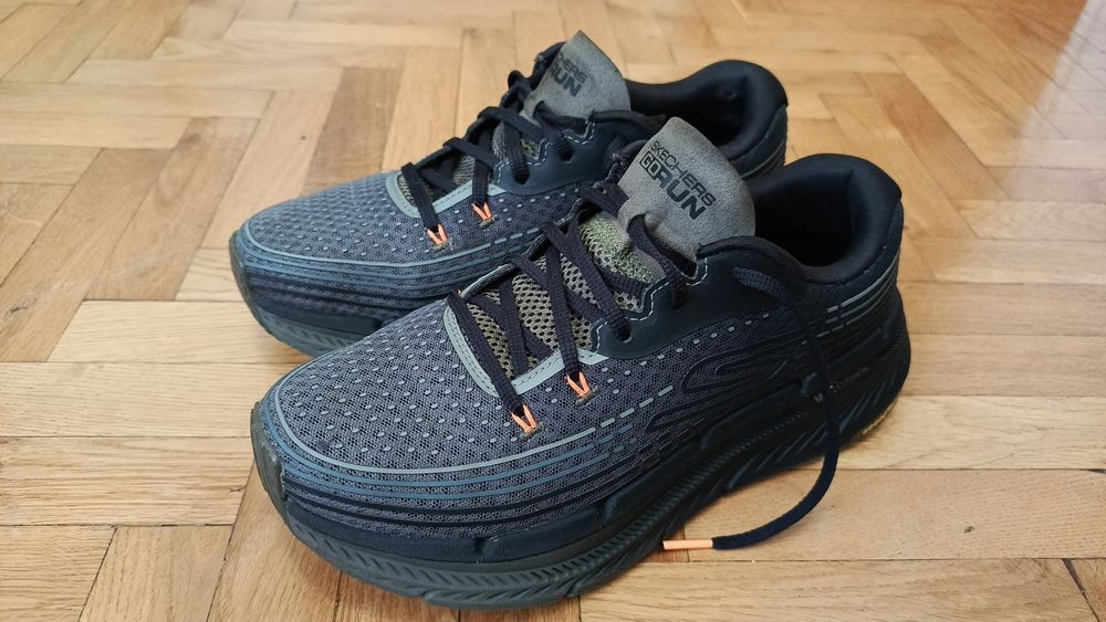 Skechers Max Cushioning Premier 2.0
