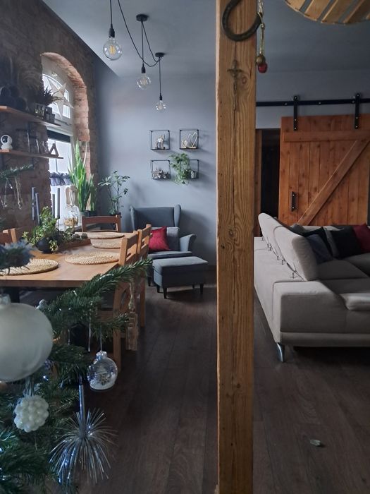 Sprzedam mieszkanie w centrum Łobza