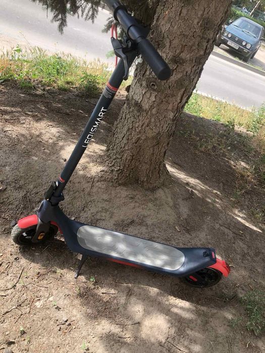 Продам электросамокат