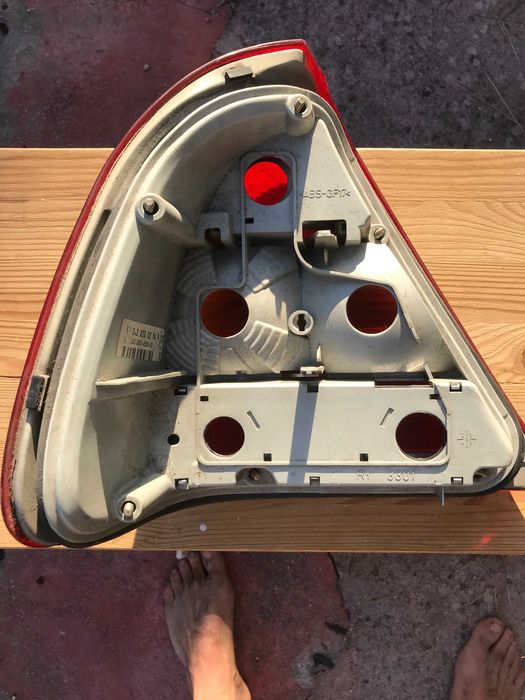 farol farolinho Mercedes lado direito