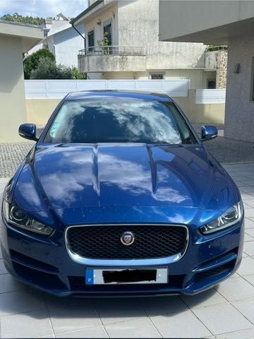 Jaguar XE - Usado