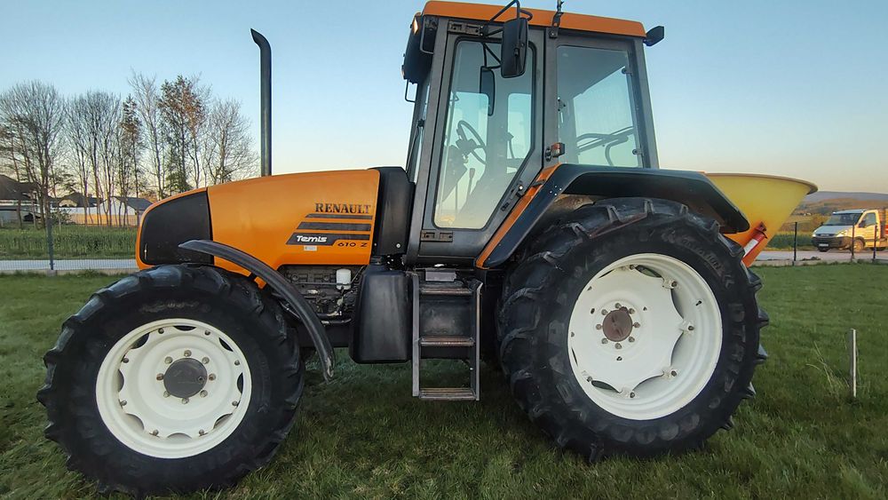 RENO TEMIS 610 w oryginale bardzo ładny gotowy do pracy [ nie claas ,fendt ,cese]