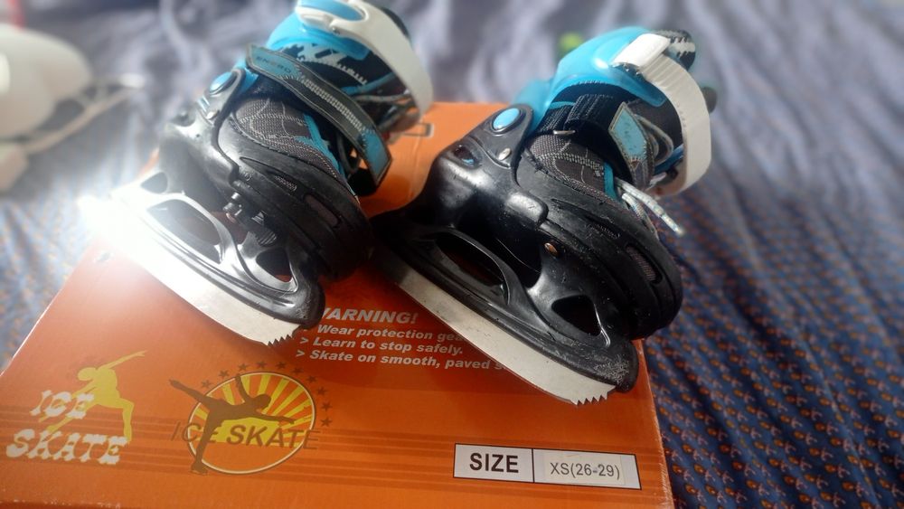 Łyżwy regulowane 26-29