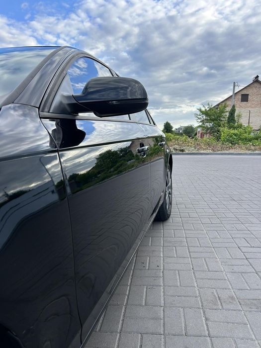 Audi A4 b8 2013  2.0 бензин ,
