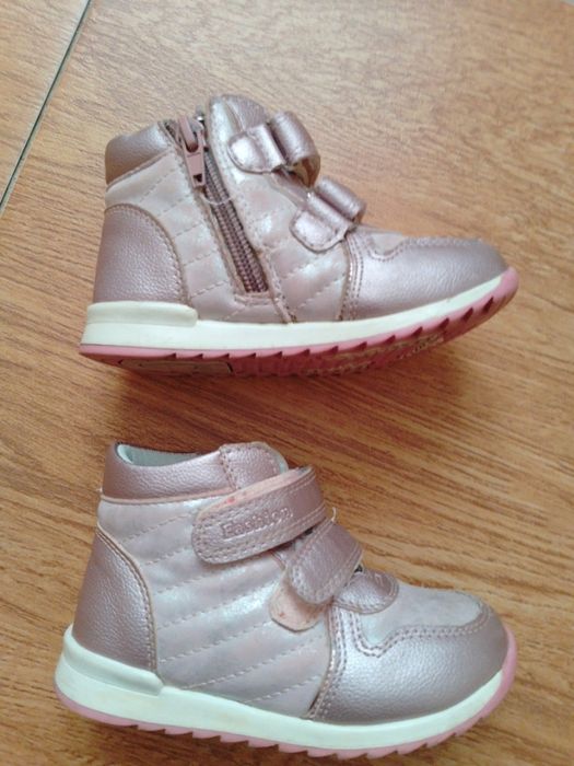 Черевички для дівчинки