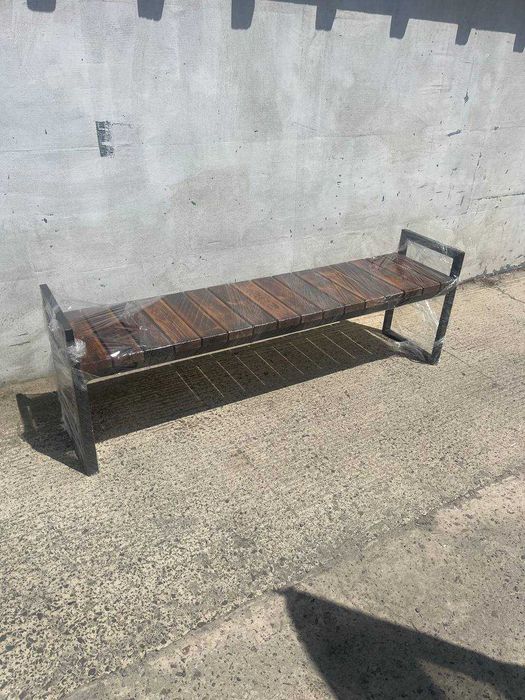 Лавочка у стилі Лофт