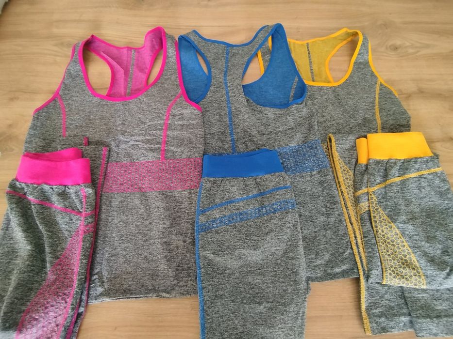 Dwuczęściowy damski komplet sportowy bezszwowy S/M 3638