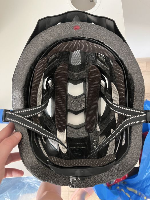 Uzwany kask dioda lampka led 52-59 cm