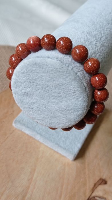 Bransoletka na gumce z kamieni Piasku Pustyni, pomysł na prezent