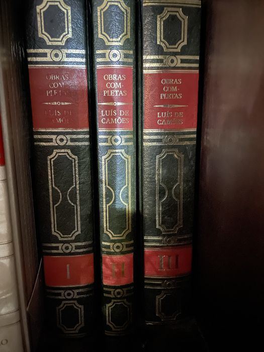Obras Completas de Luís de Camões – Os Lusíadas (3 volumes)