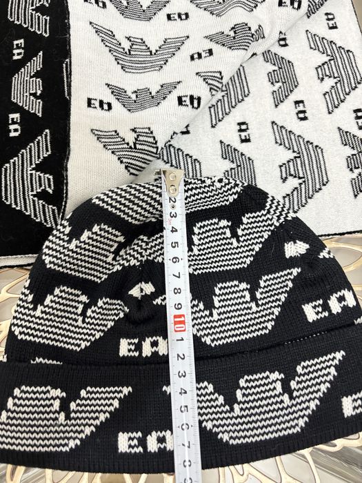 Комплект шапка та шарф Emporio Armani