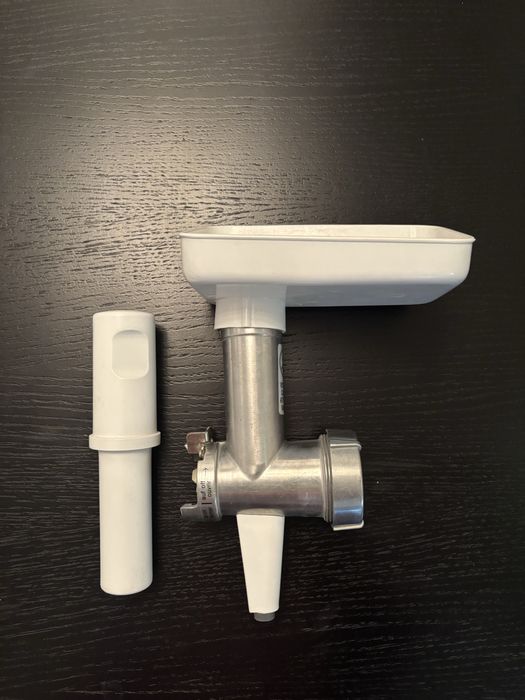 Robot kuchenny planetarny Bosh MUM58720 z maszynką do mięsa 1000W