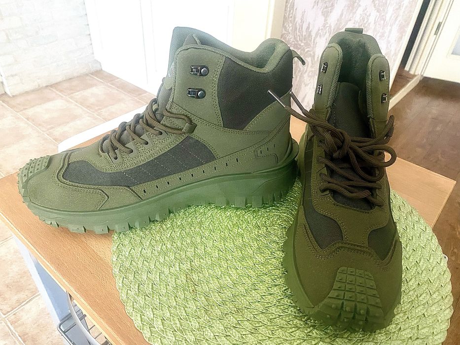 Чоловічі кросівки /осінь-зима