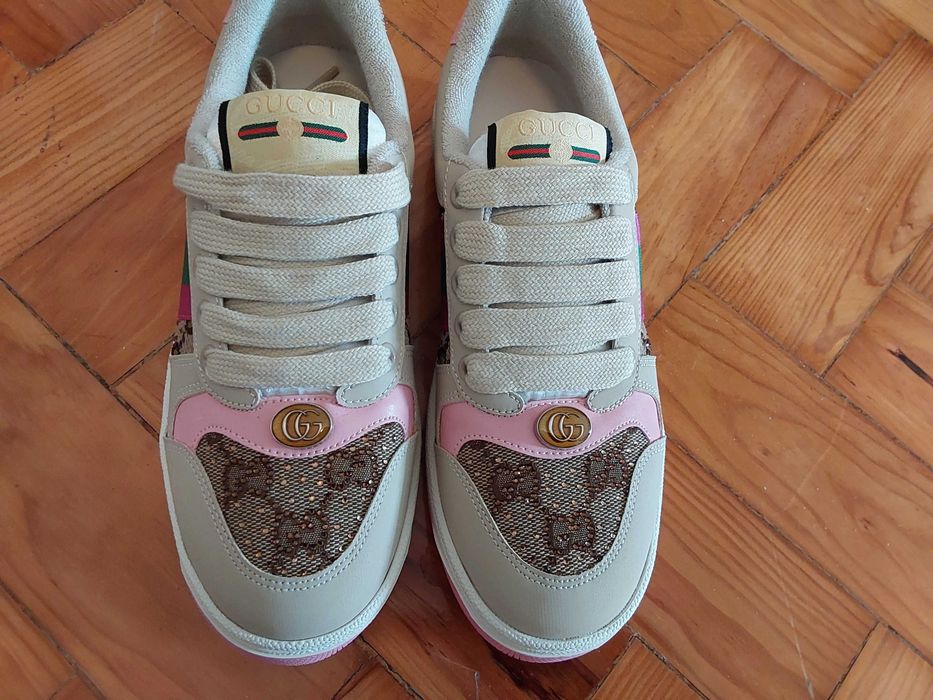 Sapatilhas Gucci.