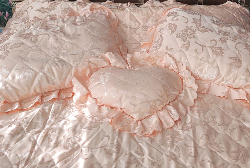 Комплект покривало+3 декоративні подушки