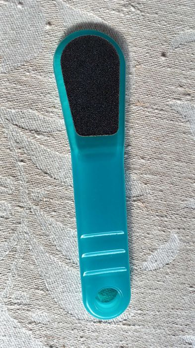 Conjunto lima de pés e escova de unhas. Oriflame.