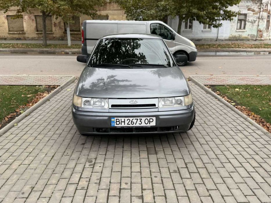 ВАЗ 2110 в хорошем состоянии (1.6 бензин, 2006 год)