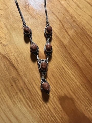 Colar com Pedra do Sol