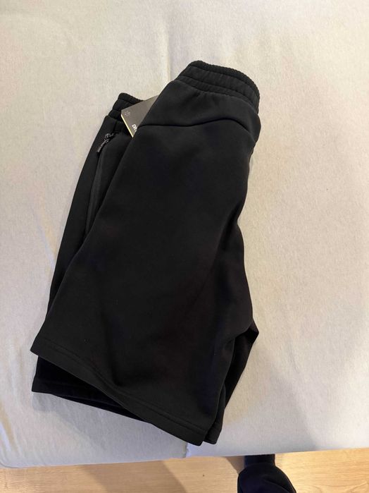 Męska bluza z kapturem Essentials i spodnie