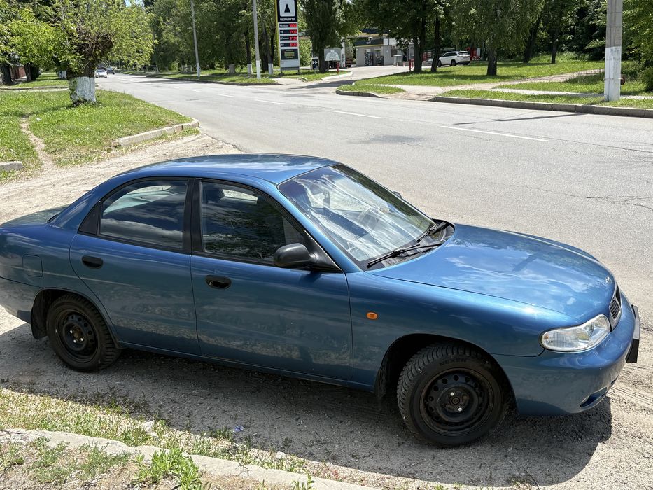 Продам део нубіру 1998 року