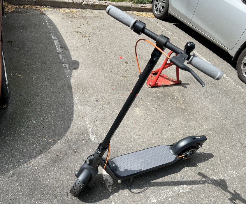 Ninebot f30d електросамокат