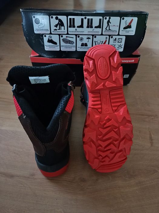 Brytyjskie Buty ochronne zimowe Honeywell Ballast Evo S3 HI CI SRC  r.