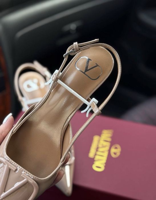 Туфли, слингбеки, лодочки valentino