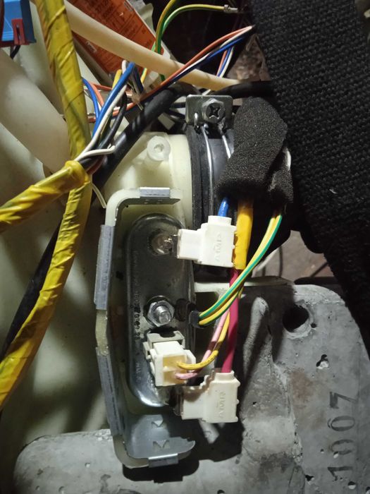 Продам пральну машину Самсунг WF-F1062.4.5кг по запчастинах.