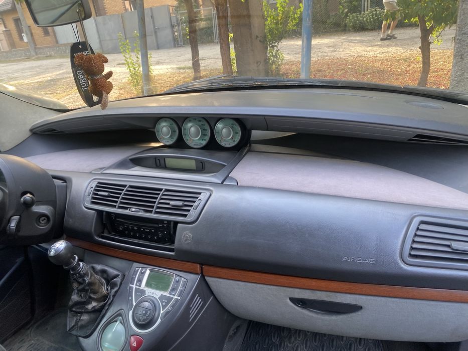 Ситроєн с8 2002 г 2л дизель