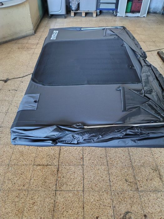 Tenda de tejadilho