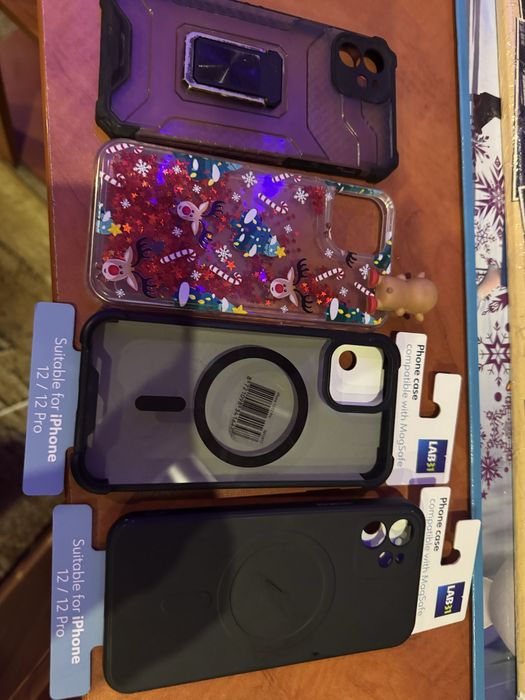 Iphone 12 + etui + kabel