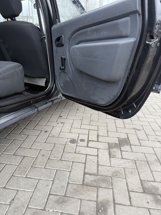 Renault Logan MCV в Універсалі Dacia